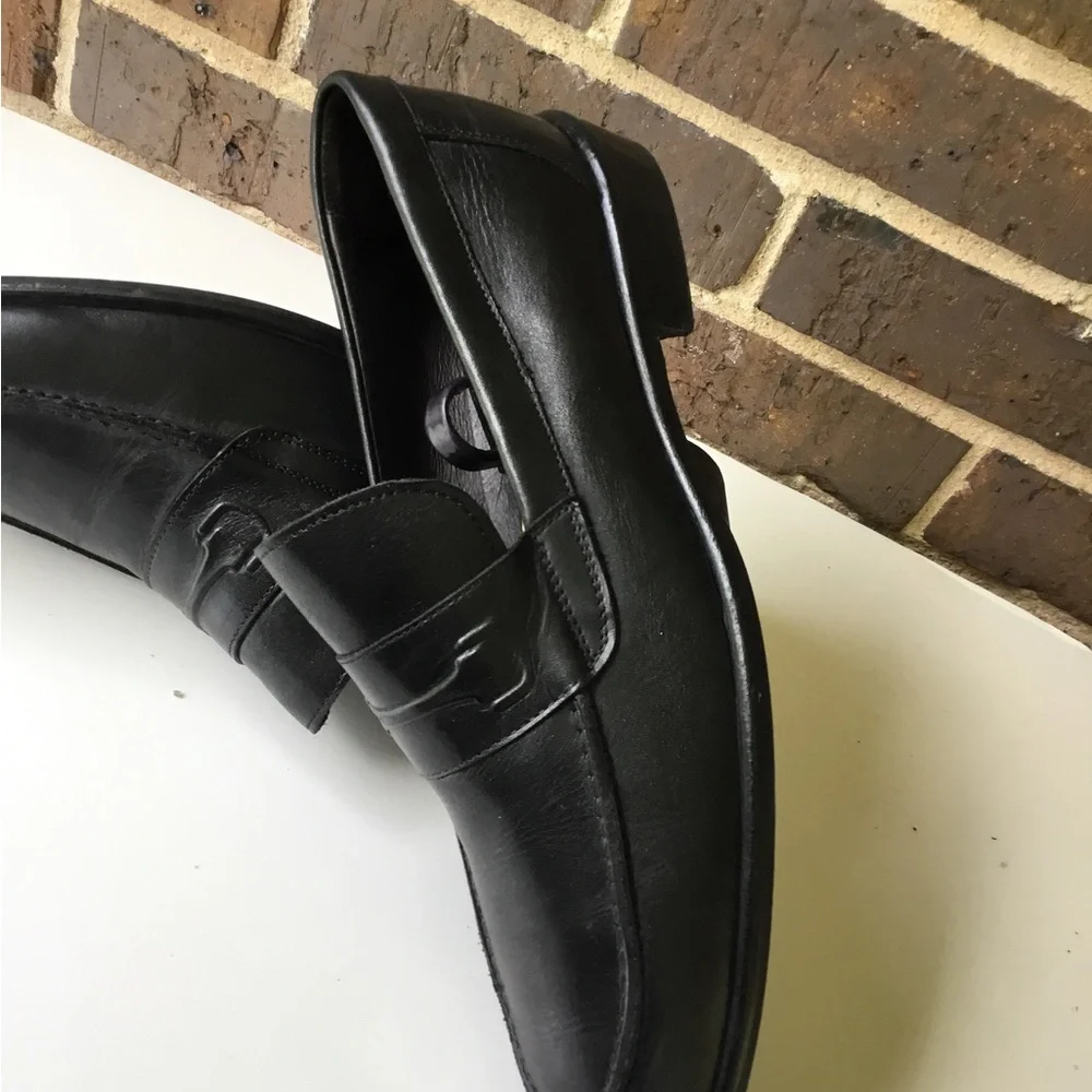 Bruno Magli Men’s size 10.5 sleek black